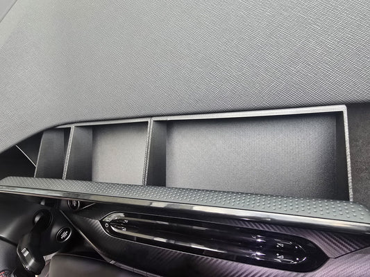 Detailansicht der Skoda Octavia NX FL Ablagebox von oben